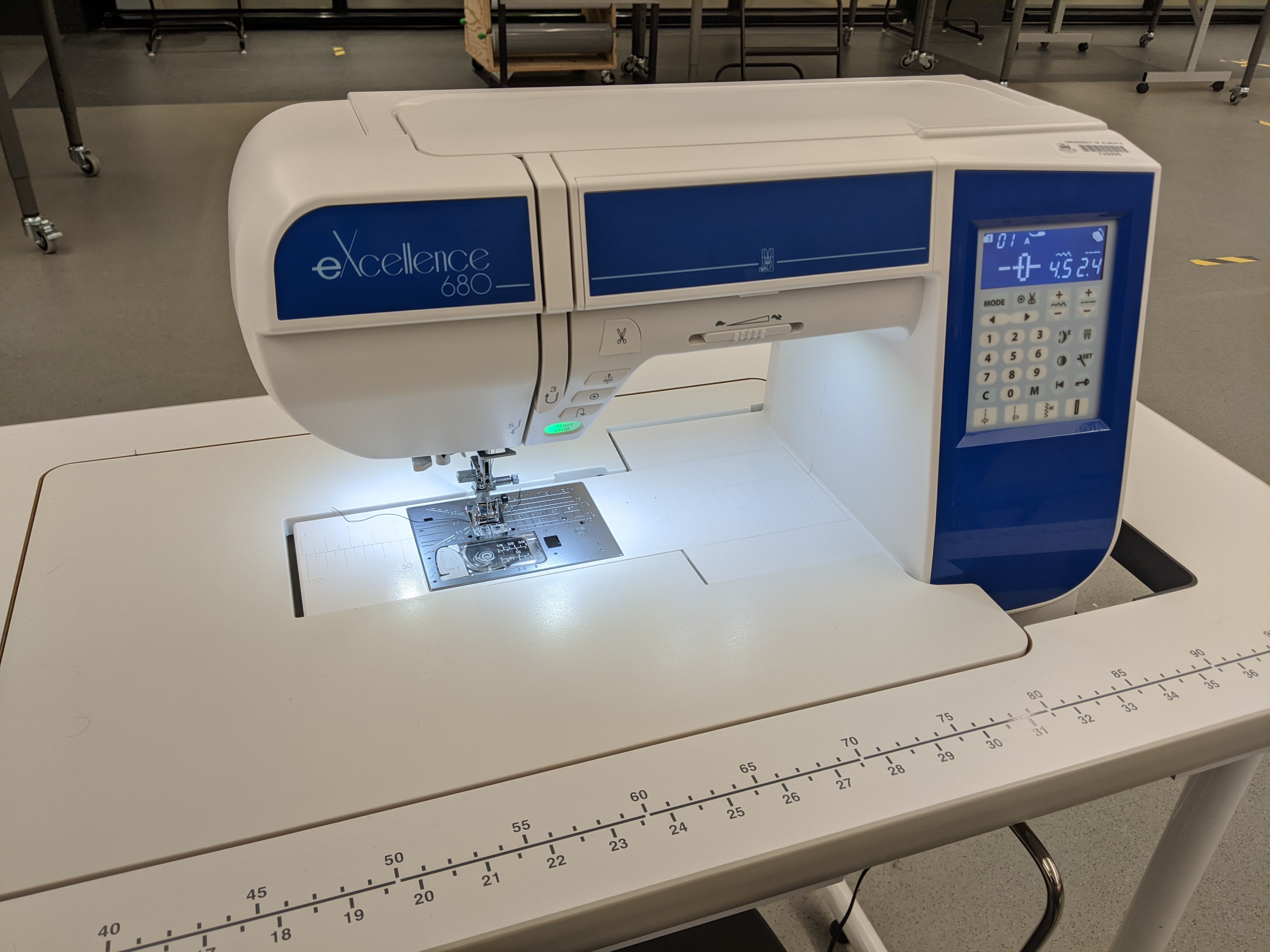 QUILTER'S FABRICALC 8400C-E-A